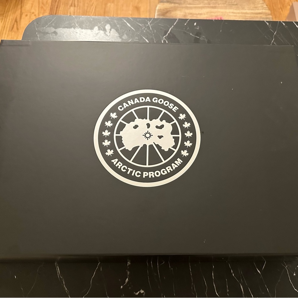 Canada Goose box dust bag & hanger